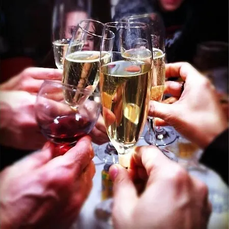 Uim Mediterraneo Poeta 5 Wifi * Sagunto