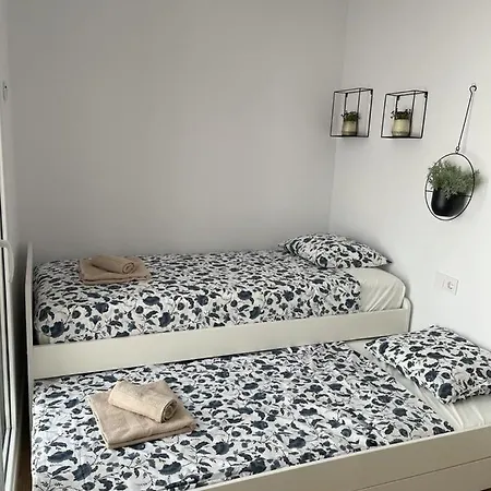 Uim Mediterraneo Poeta 5 Wifi Apartment